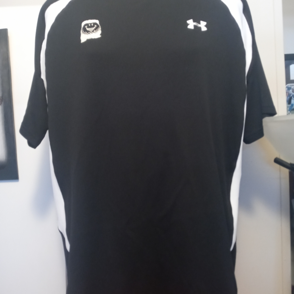 Under armour golf shirt
